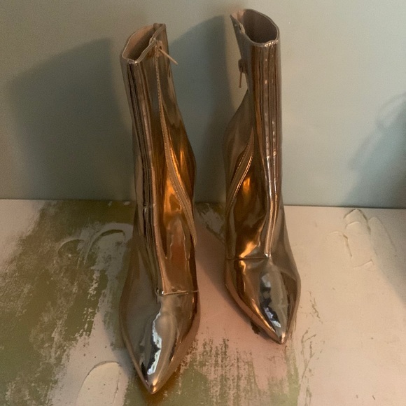 Steve Madden size 9 - Picture 1 of 3